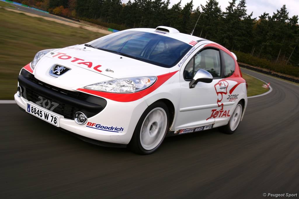 Пежо форум. Пежо 207 РС. Peugeot 207 RC. Peugeot 207 2010 Rally. Гоночная Пежо 207.