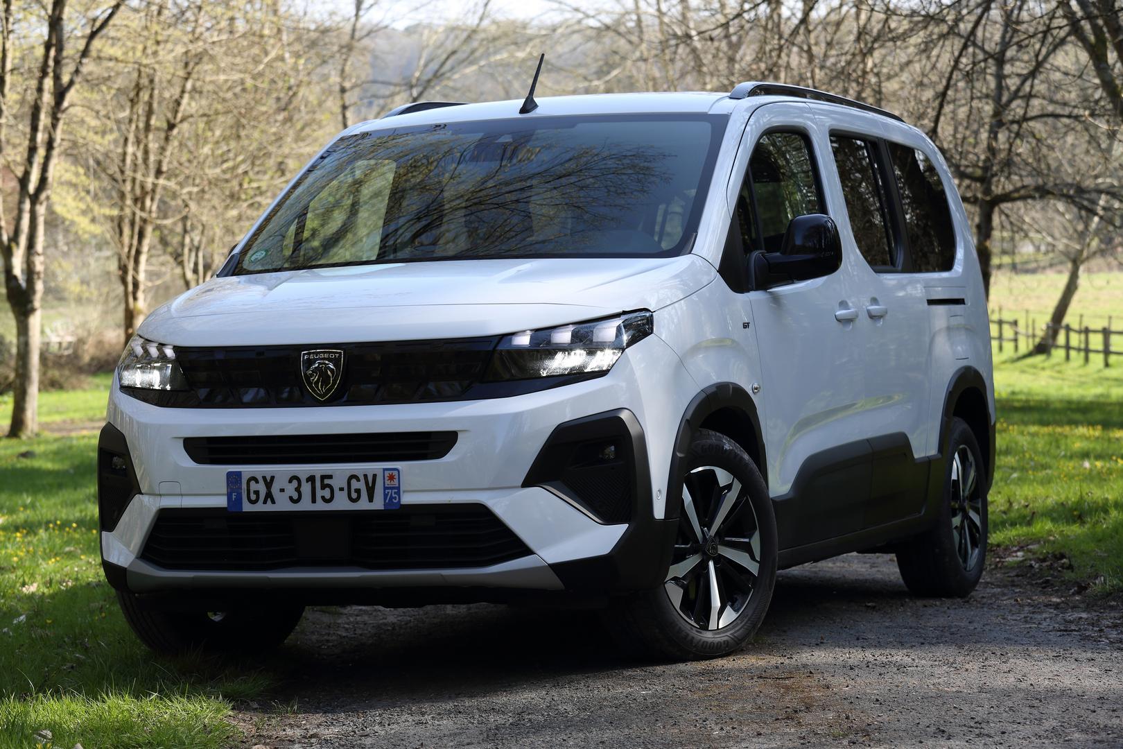 Peugeot e-Rifter Long